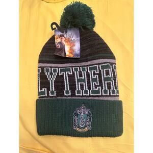 NWT Universal Harry Potter House of Slytherine Crest Knit Cuffed Beanie